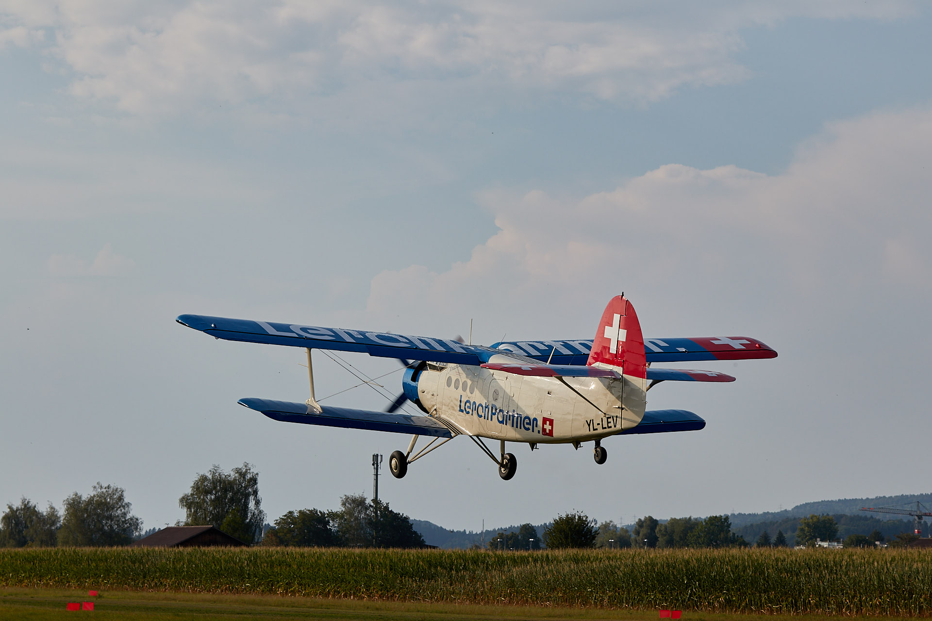 Flugzeug   Antonov   