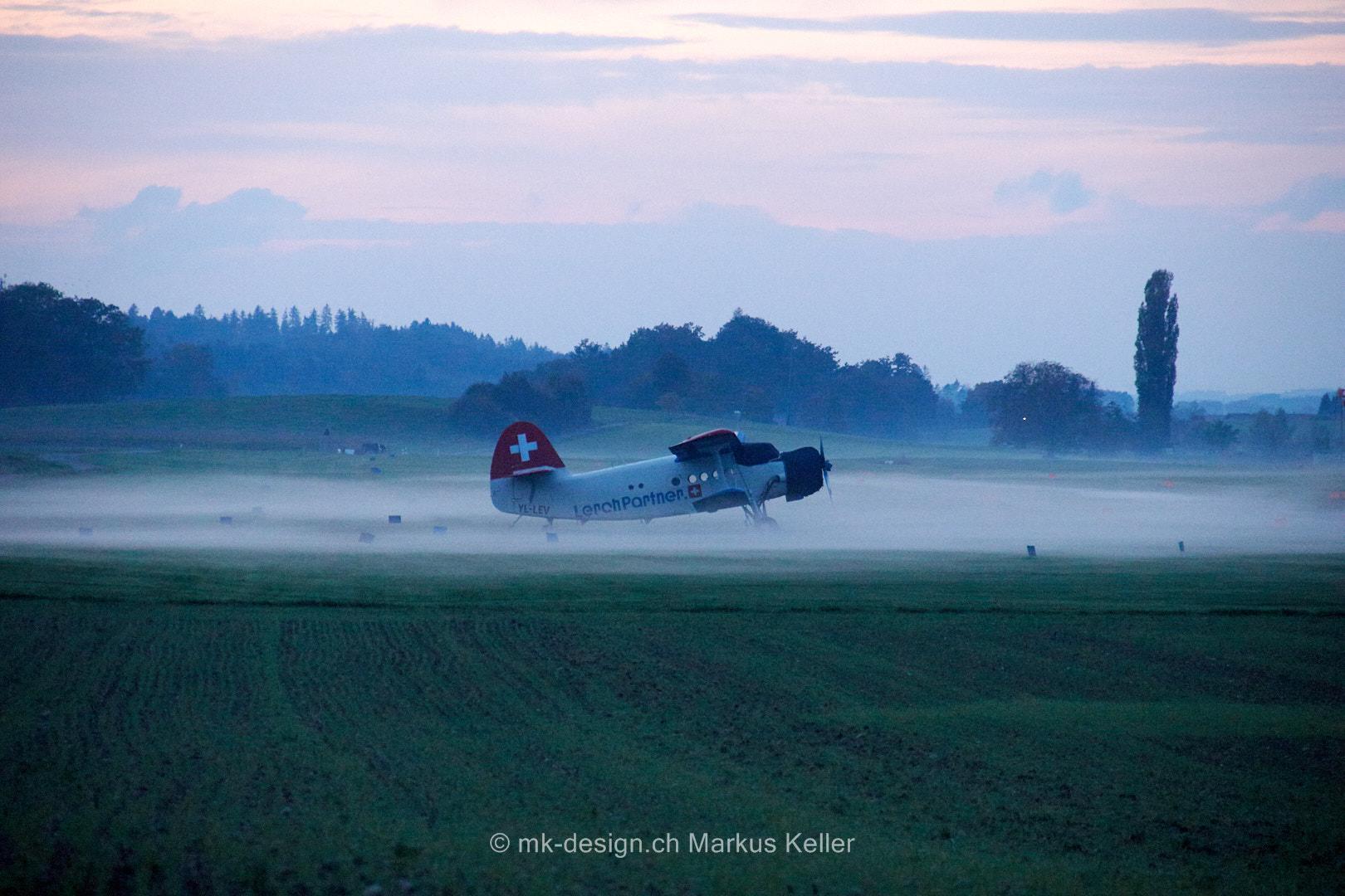 Nebel   Flugzeug   Antonov   